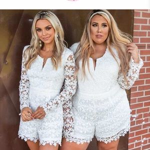 ⭕️SOLD⭕️Bridal Romper